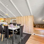 Kai - 400m From The Sea By Interhome
