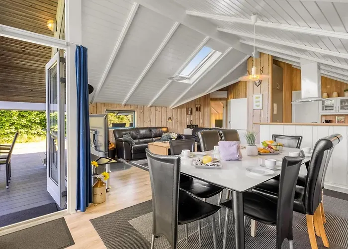 Kai - 400m From The Sea By Interhome